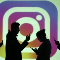 Instagram приносит больше четверти общей выручки Facebook - Bloomberg
