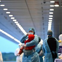 Coronavirus: China gets back to work as death toll reaches 1,018 – media