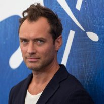 Джуд Лоу появился в первом тизере сериала 