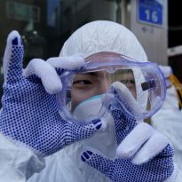 В Ухане четыре дня подряд не фиксируют новых случаев заболевания COVID-19