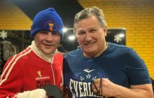 "Це не тому, що я за РФ": український боксер одягнув кофту з написом "Москва 1980" (фото)