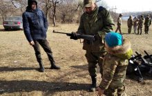 Експерти про "виховання" школярів у ОРДЛО: Це чимось нагадує створення "гітлерюгенд"