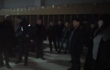 Протест шахтеров в Угледаре: требуют вернуть электричество и выплатить зарплату