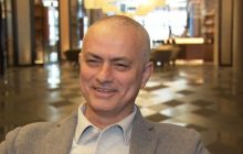 Один з найкращих тренерів світу Моуріньо розповів, чому постригся налисо (фото)