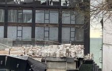 В Одесі обвалилася стіна скандальної висотки біля дельфінарію - очевидці (відео)