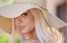 Звезда Pornhub Эльза Джин возбудила поклонников упругой попой (фото)