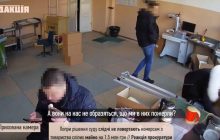 "Колонка в мене є, чайничок є ...": в Одесі поліцейські обікрали сліпих (відео)