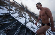 Россиянин заморозил себя, чтобы поздравить жену с Днем святого Валентина (фото)