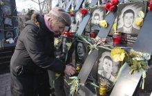У центрі Києва провели панахиду за загиблими в кривавих сутичках на Майдані (фоторепортаж, відео)