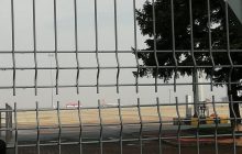 Літак з евакуйованими з Китаю громадянами прибув на спеціальну стоянку в аеропорту Харкова (відео)
