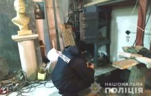 В Ривненской области в мастерской скульптора, пытавшегося убить мужчину, обнаружили тело женщины