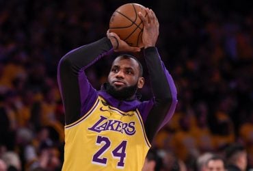 Леброн завершил рекордную серию в НБА, когда набирал более 10 очков: она длилась 18 лет