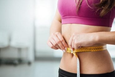 Підійдуть навіть початківцям: ТОП-3 вправ для схуднення живота і боків