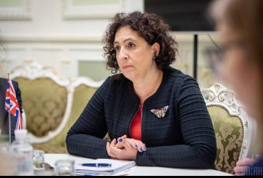 З дитинства їла борщ: посол Великої Британії в Україні розповіла про харківське коріння