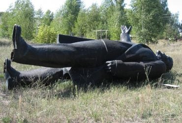 МКИП: есть безумный запрос общества на демонтаж памятников РФ и переименование улиц