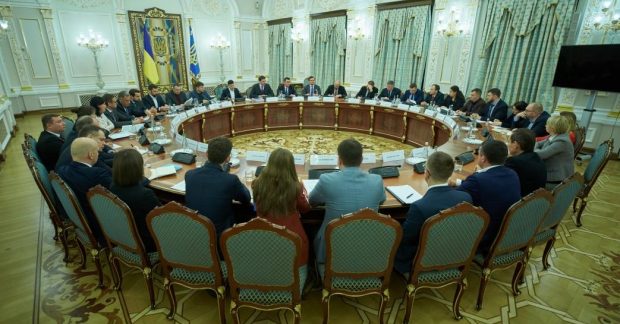 Zelensky Endorses Cabinet s Decision To Limit Officials Salaries 