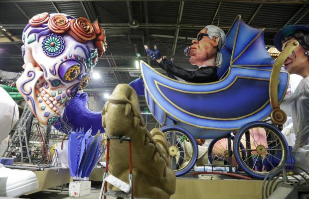 Ницца, Венеция, Кельн: Европа готовится к карнавальному сезону (фоторепортаж)