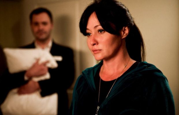 "Не відчуваю землі під ногами": хвора на рак Шеннен Доерті звернулася до шанувальників