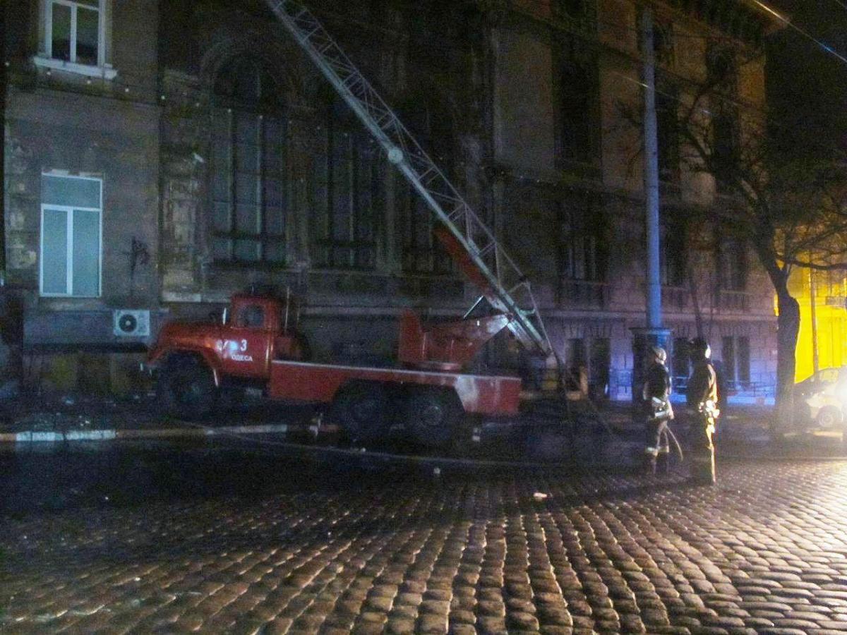 В Одессе произошел масштабный пожар / od.dsns.gov.ua В Одессе произошел масштабный пожар / od.dsns.gov.ua