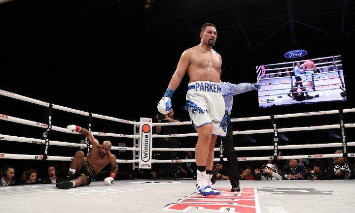 Джозеф Паркер здобув перемогу в п'ятому раунді / фото: boxingscene.com Джозеф Паркер здобув перемогу в п'ятому раунді / фото: boxingscene.com