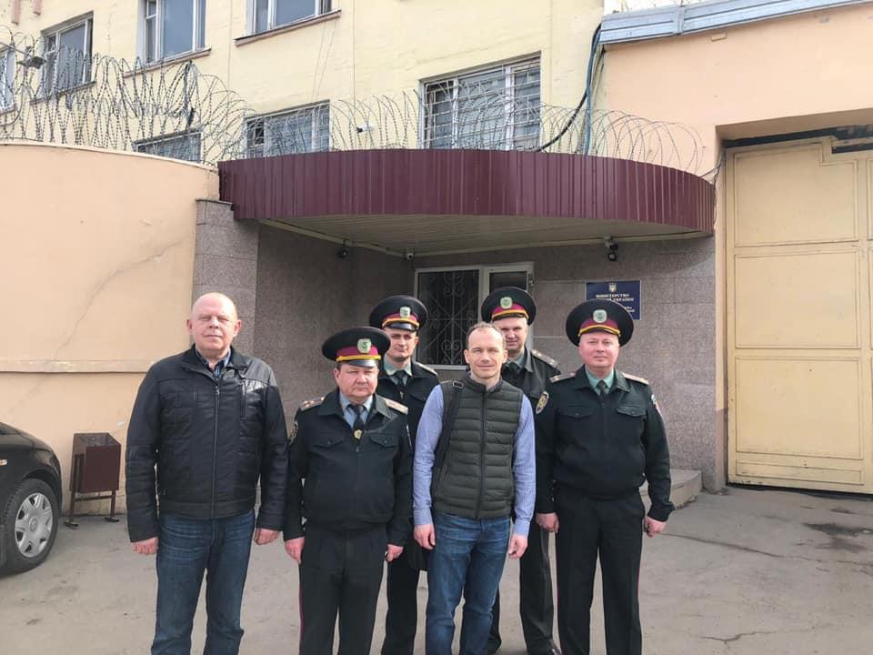 Денис Малюська відвідав Олексіївську колонію №25 / фото facebook.com/Denis Malyuska Денис Малюська відвідав Олексіївську колонію №25 / фото facebook.com/Denis Malyuska