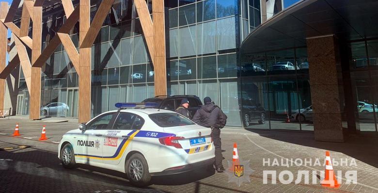 Задержанных доставили в отделение полиции / Фото: Нацполиция Задержанных доставили в отделение полиции / Фото: Нацполиция