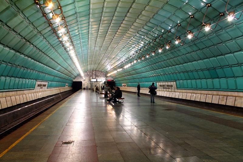 Остальной городской транспорт будет работать без изменений / фото metro.dp.ua