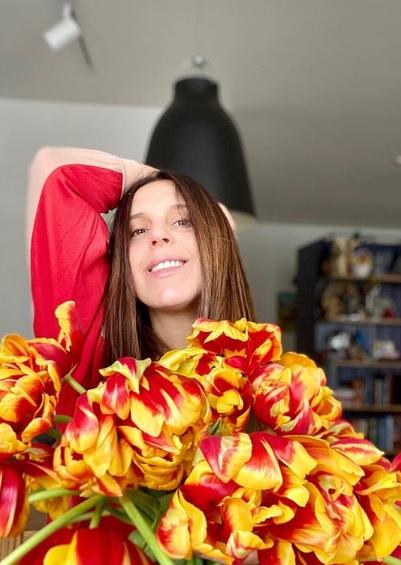 Джамала з тюльпанами, названими на її честь / Фото: instagram.com/jamalajaaa Джамала з тюльпанами, названими на її честь / Фото: instagram.com/jamalajaaa