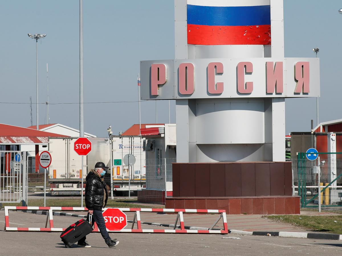 Кабмін розірвав угоду з РФ про облаштування кордону / фото REUTERS Кабмін розірвав угоду з РФ про облаштування кордону / фото REUTERS