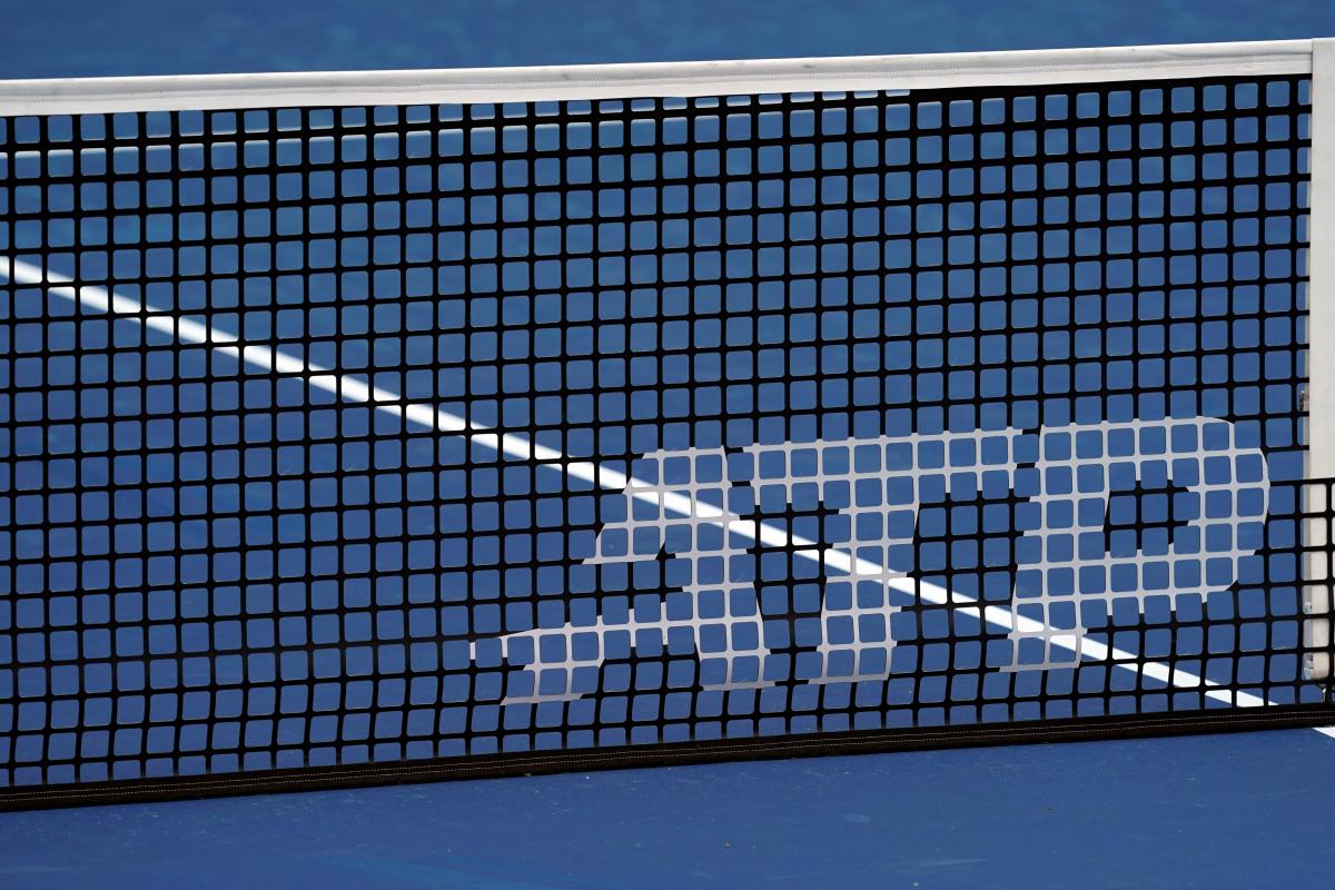 Теннисный корт / REUTERS
