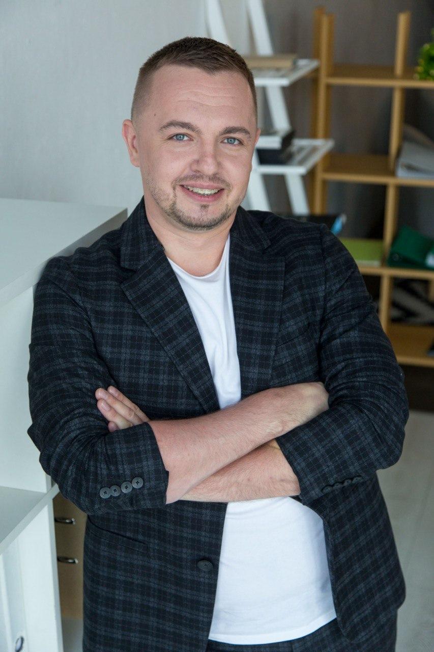 Олег Крот и Юрий Лазебников из холдинга TECHIIA проводят благотворительный марафон для создания вакцины против коронавируса. Олег Крот и Юрий Лазебников из холдинга TECHIIA проводят благотворительный марафон для создания вакцины против коронавируса.