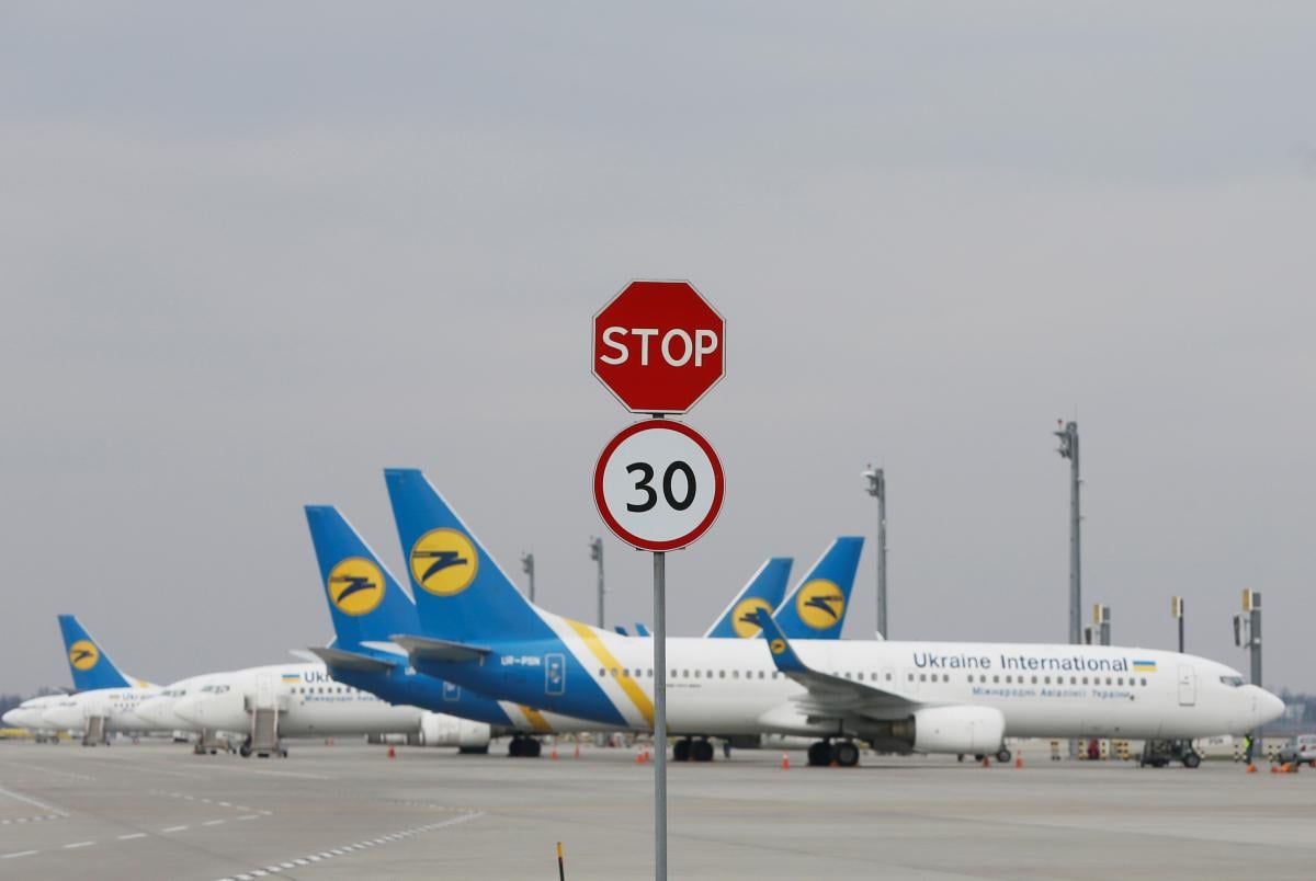 МАУ закрила продаж авіаквитків на міжнародні рейси аж до 1 серпня / фото REUTERS
