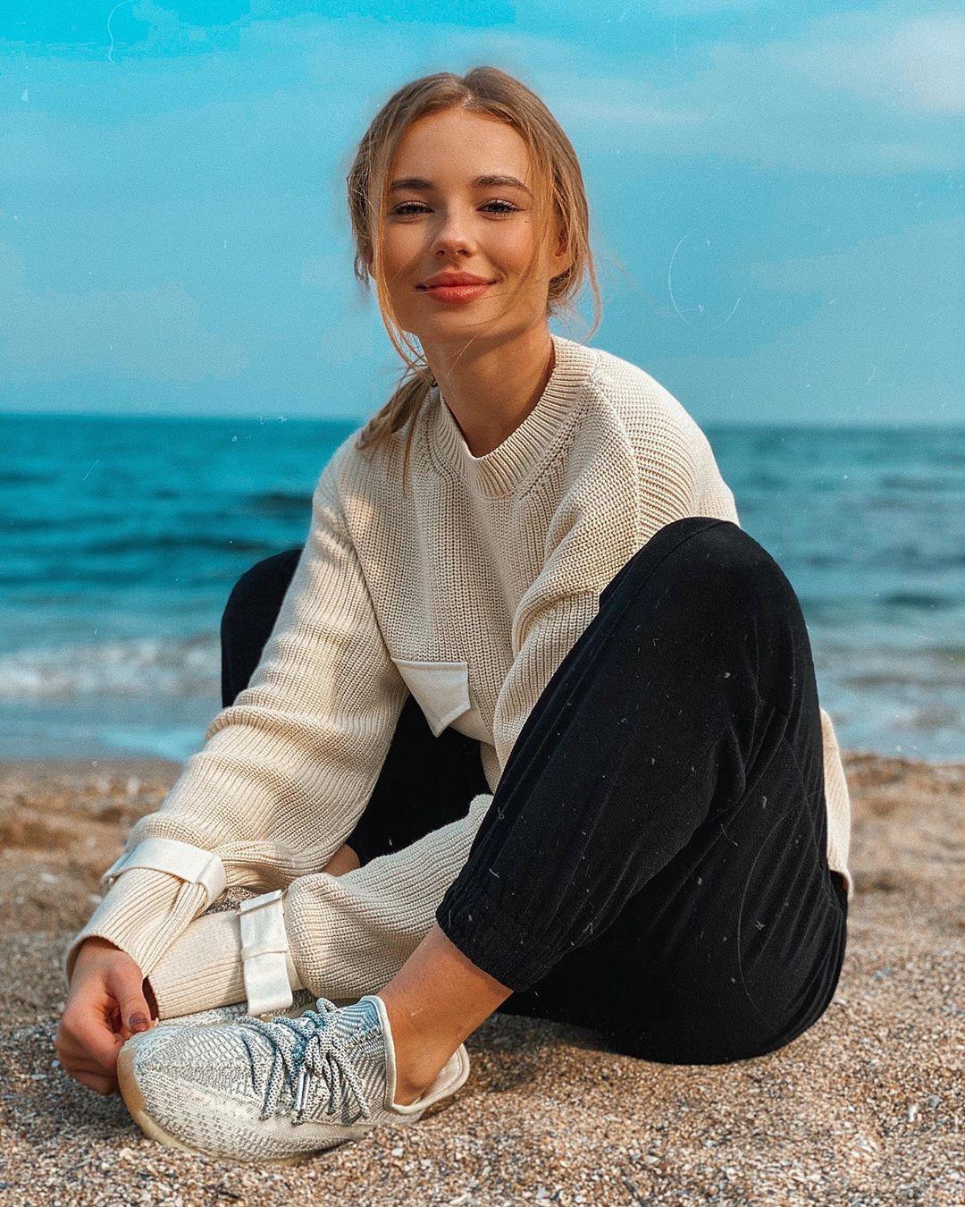 elizabethvasilenko/Instagram elizabethvasilenko/Instagram
