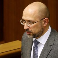 Кабмін затвердив посилення карантину: прем'єр Шмигаль звернувся до українців (відео)