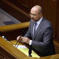 Ukraine's new PM speaks with IMF mission chief over phone