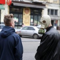 Ємець закликав українців не ходити в гості під час карантину – уряд готовий посилити обмеження