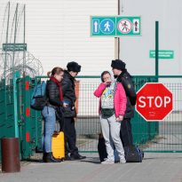 Кордон на замку: завтра в Україну не можна буде потрапити ні літаком, ні потягом, ні автобусом (відео)