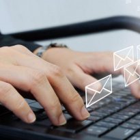Фонд соцстрахування радить роботодавцям на час карантину подавати документи дистанційно