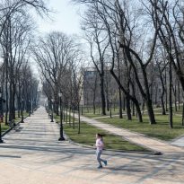 Вилазка на вулицю в період карантину: що потрібно знати перед тим, як відправитися в експедицію до найближчого магазину