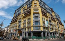 "Будинок-монстр" на Подолі: суд відкрив провадження у справі про демонтаж верхніх поверхів