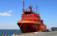 Первое универсальное аварийно-спасательное судно Украины вышло в море (фото)