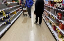 Как США будут спасать экономику: налогоплательщикам могут вернуть $500 миллиардов