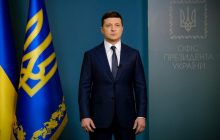 Зеленський закликав громадян залишатися вдома, крім необхідності купівлі продуктів чи ліків