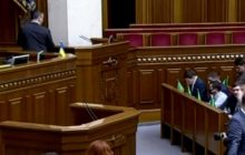 Новоназначенный министр Петрашко для зачитывания присяги пошел не к трибуне ВР, а к президентскому креслу (видео)