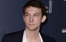 28-летняя звезда сериала "Кадетство" избил приехавших к нему врачей