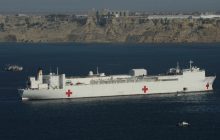 ВМС США отправят корабль-госпиталь в Нью-Йорк для борьбы с коронавирусом