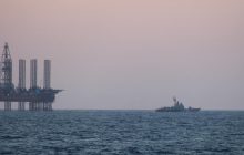 Росіяни у патрулі з ракетним катером нахабно викачували газ в українських водах (відео)