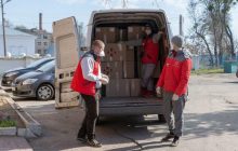 «Нова пошта» доставила до полтавських лікарень другий транш медичної гуманітарної допомоги