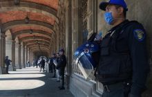 В Мексике увеличилось число смертей от COVID-19, граждане требуют не впускать американцев