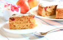 Самый вкусный яблочный пирог за 30 минут: рецепт, от которого потекут слюнки